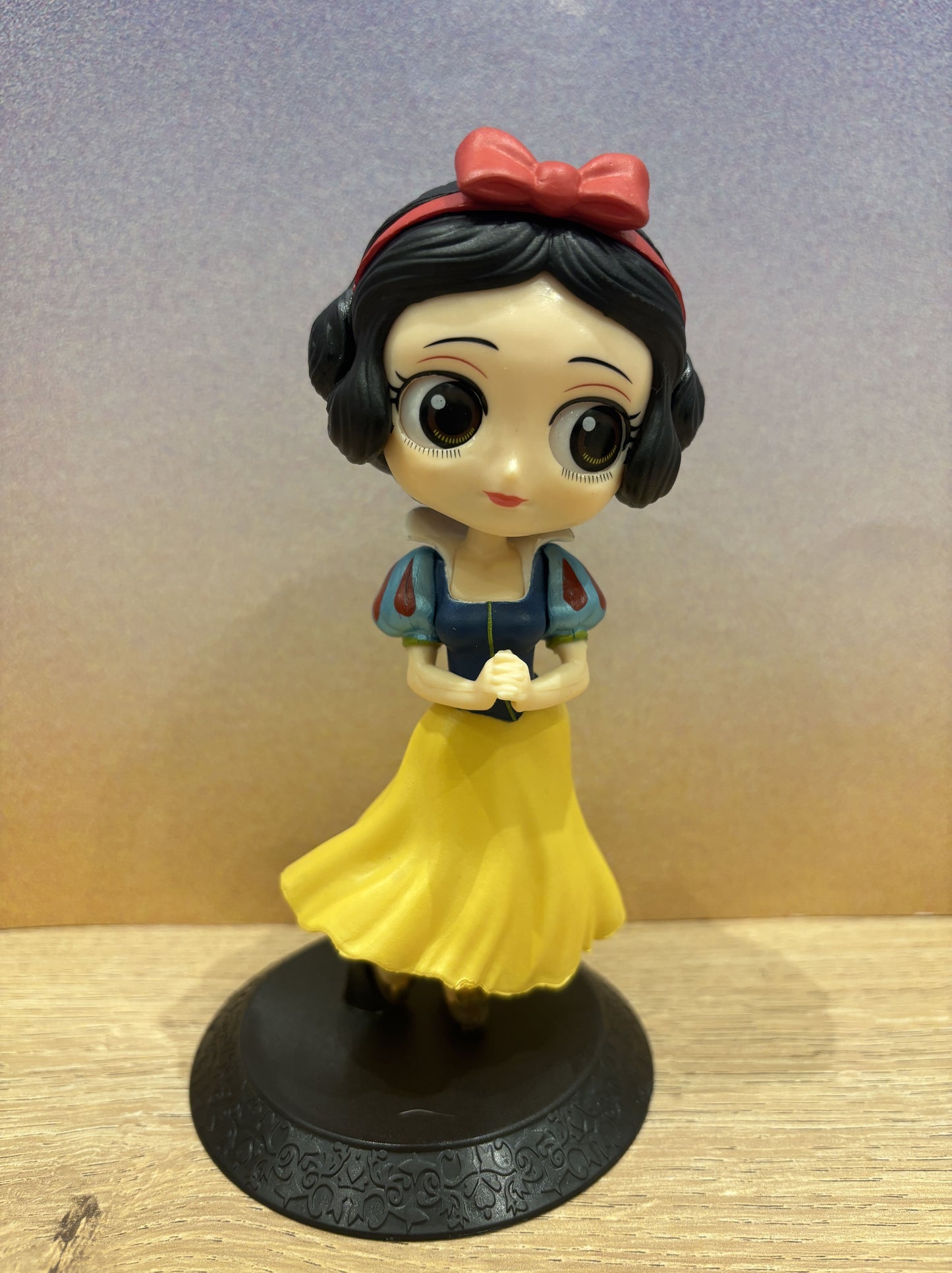 Snow White Qposket